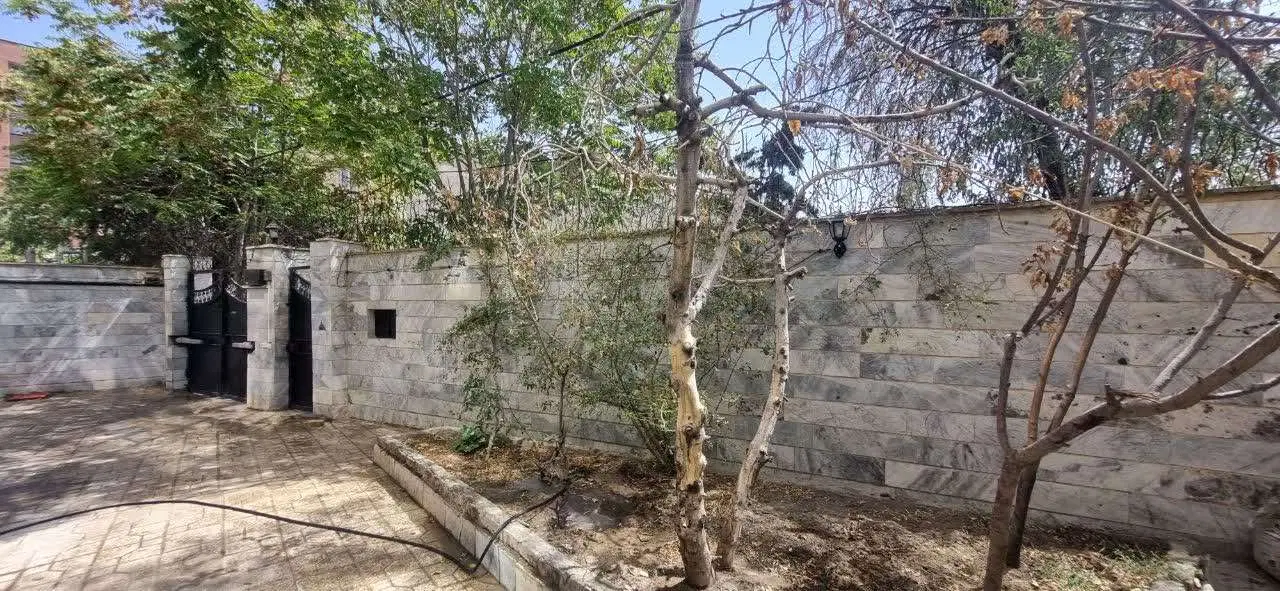 فروش آپارتمان ۹۸ متری دنج و خوش‌نقشه شهرک بنفشه