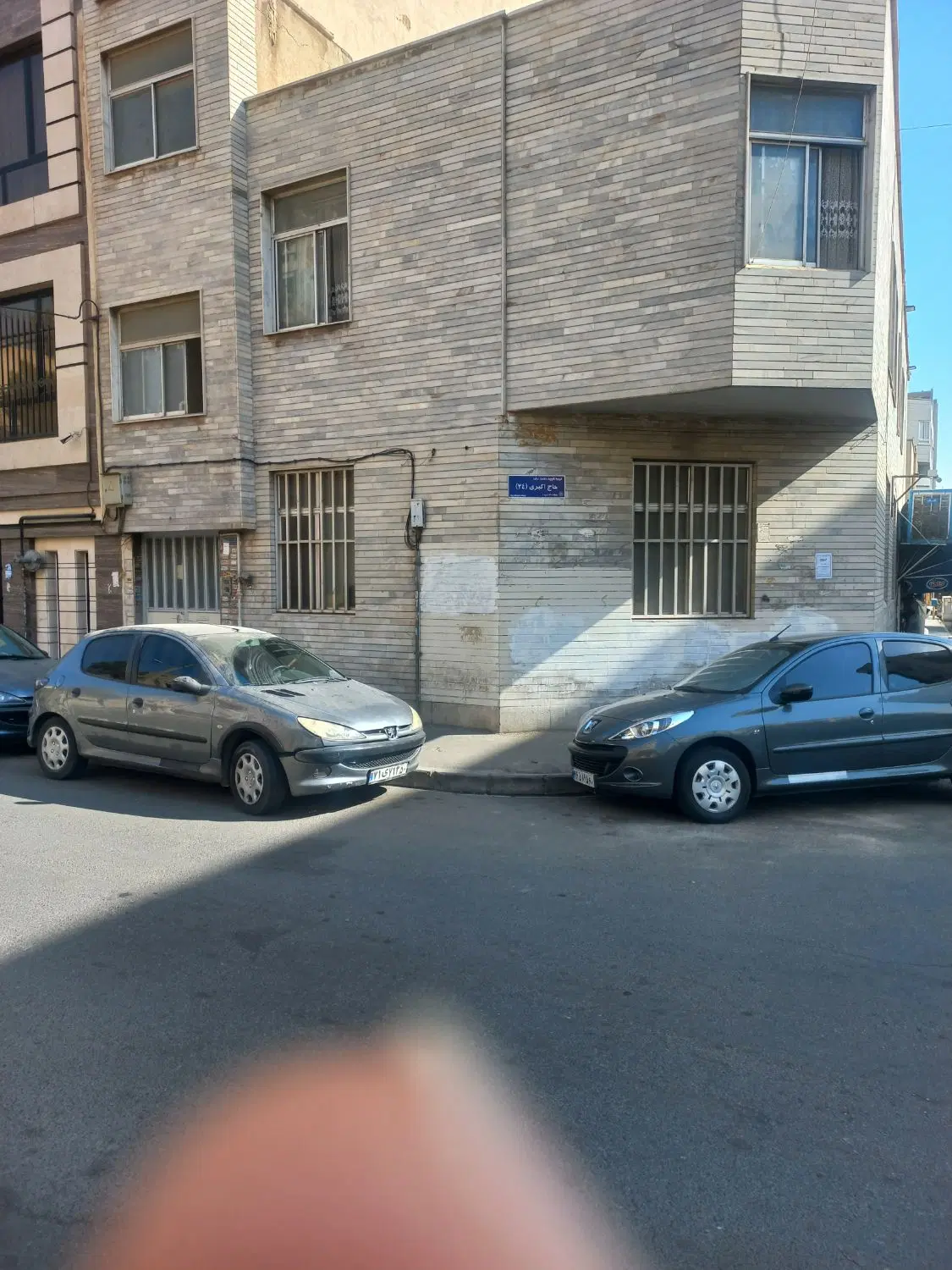 ۱۴۰ متر گلنگی مناسب ساخت و سکونت
