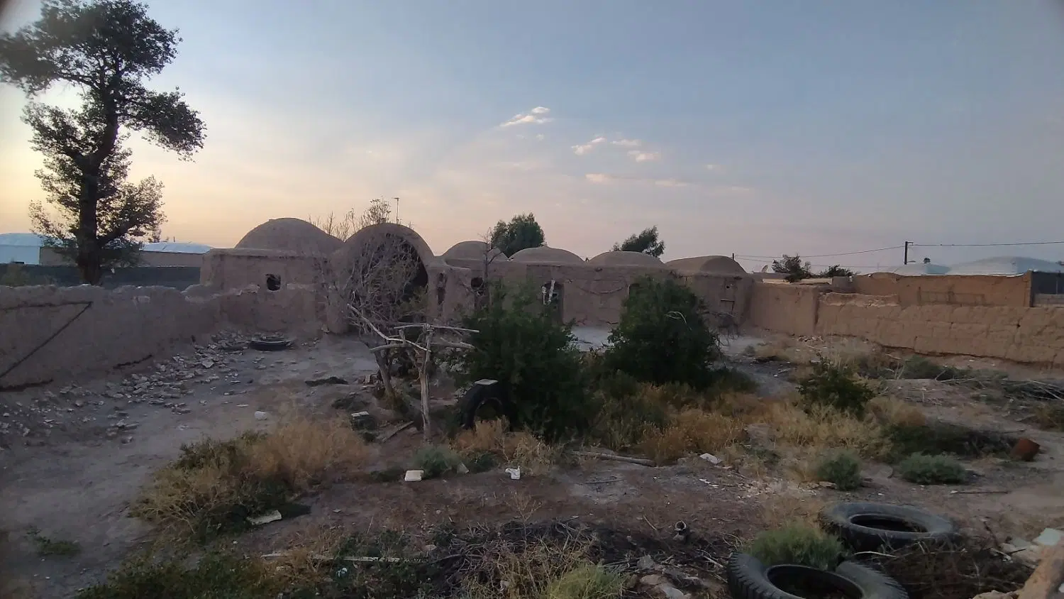 زمین مسکونی قدیمی