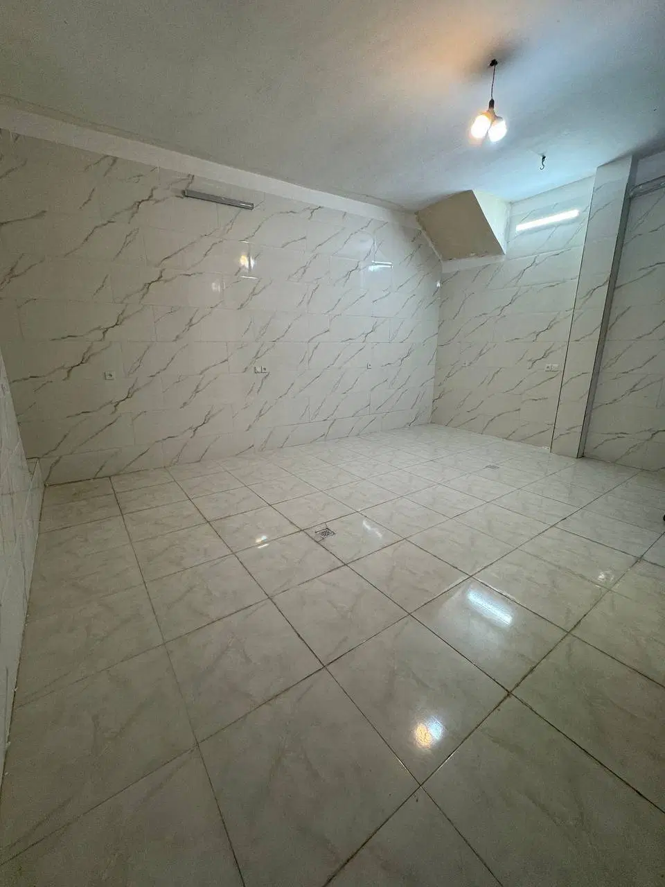 مغازه ۵۵ متری - مناسب انبار یا دفتر کار
