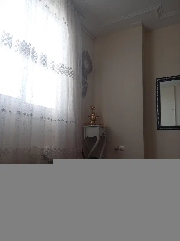 هم خونه خانم