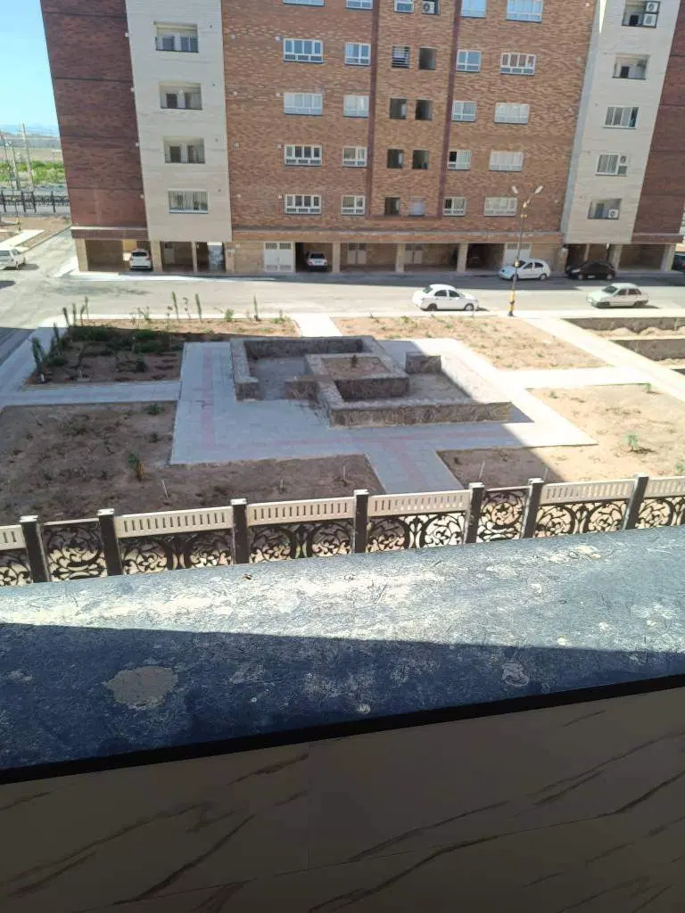 آپارتمان کلید نخورده خام