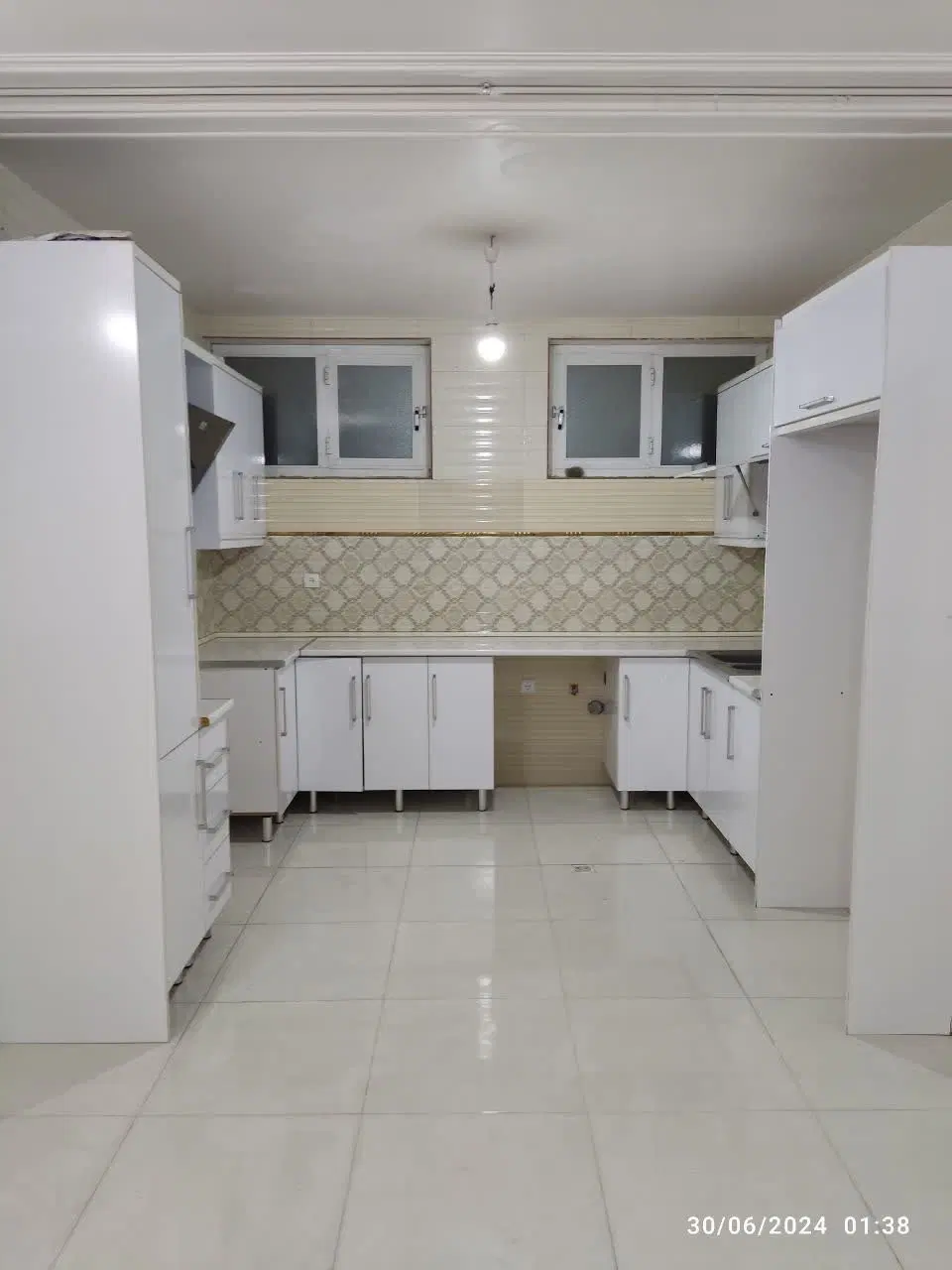 خانه اجاره ای 250 میدونم پیش 4 میدونم کرایه.