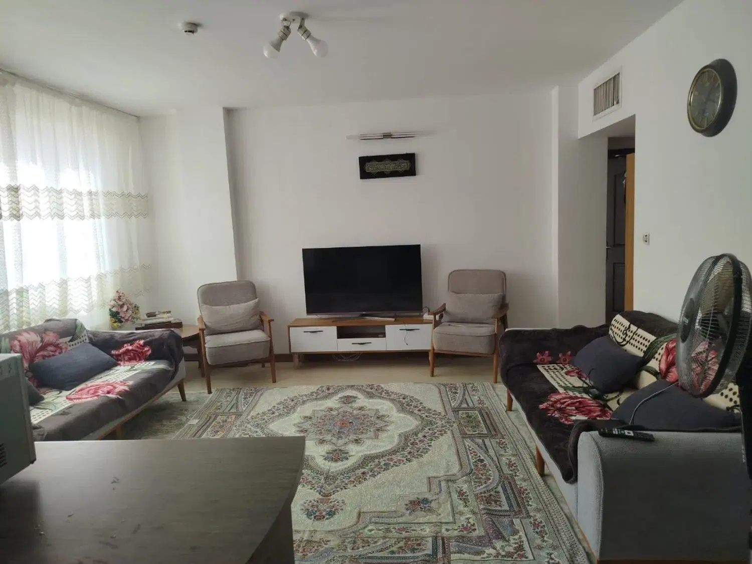 آپارتمان دو خوابه