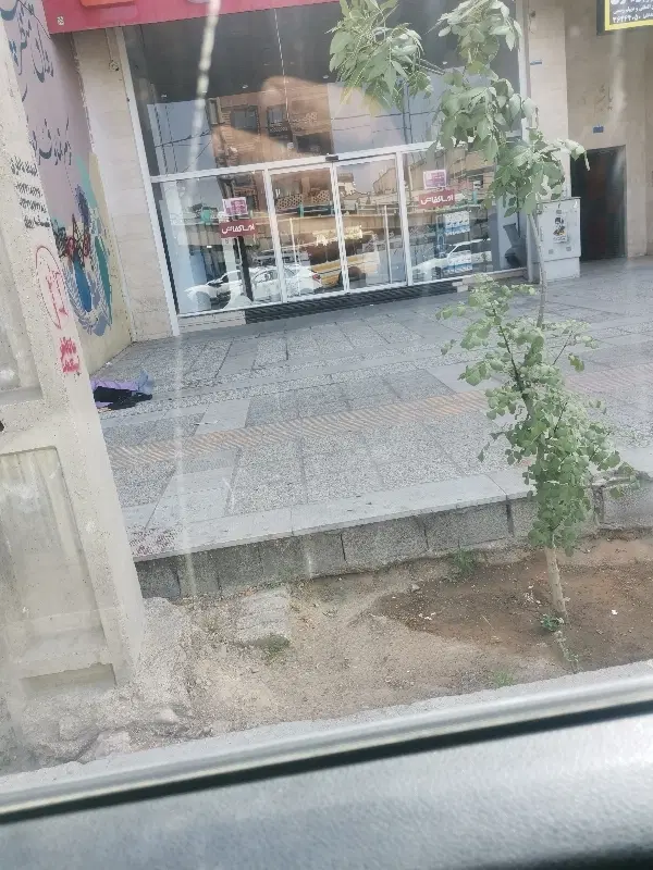 تجاری 25 متر