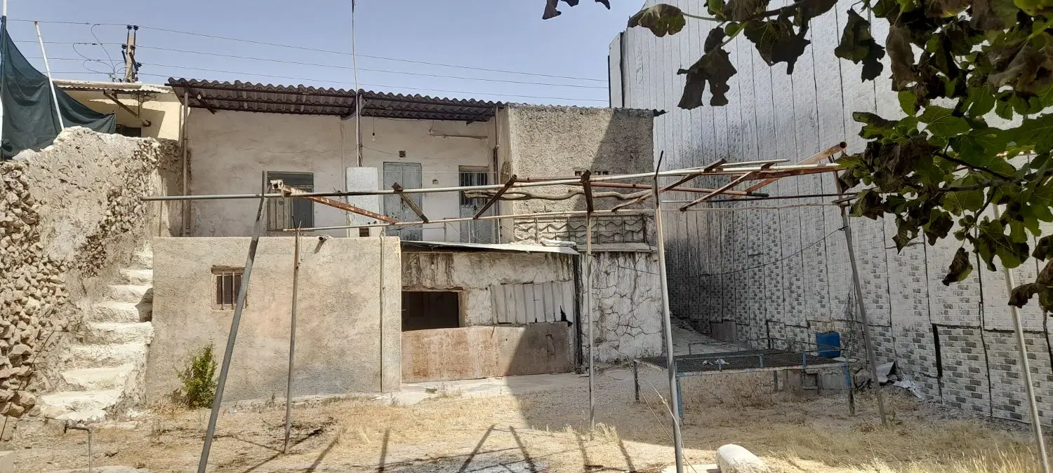 فروش یا شراکت در ملکی با موقعیت تجاری بر فلکه