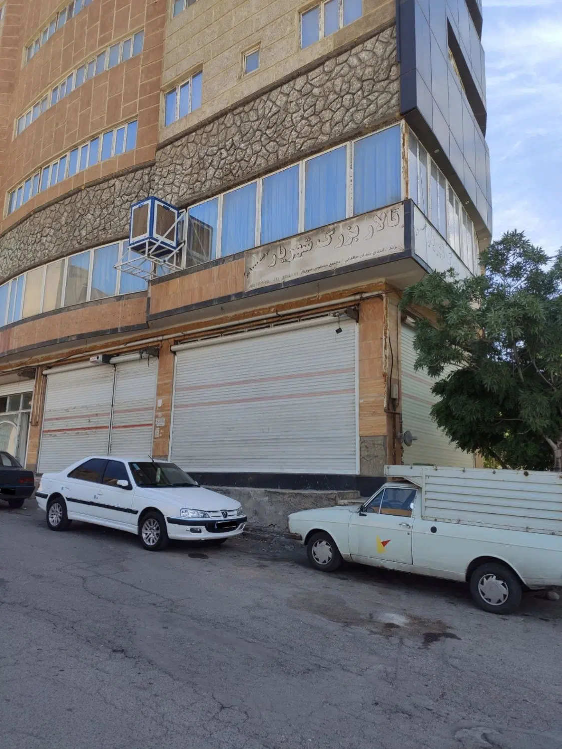اجاره مغازه ۲۰۰ متری