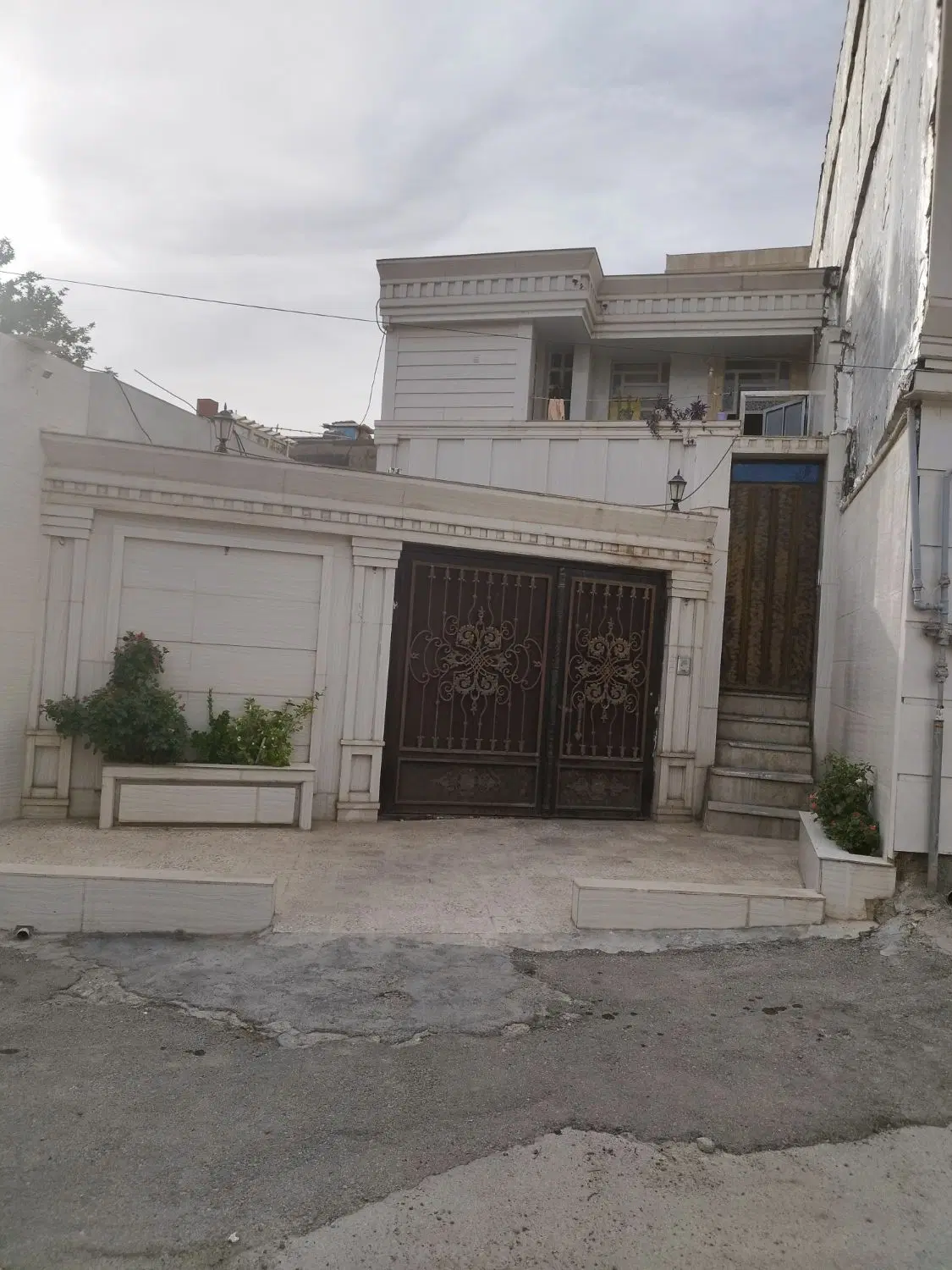 فروش‌ساختمان‌ مسکونی‌دوطبقه
