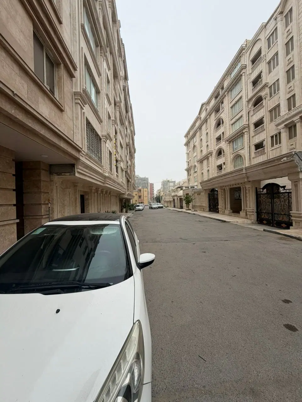 فروش ۳ خوابه ۱۴۲ متری کوی نیایش