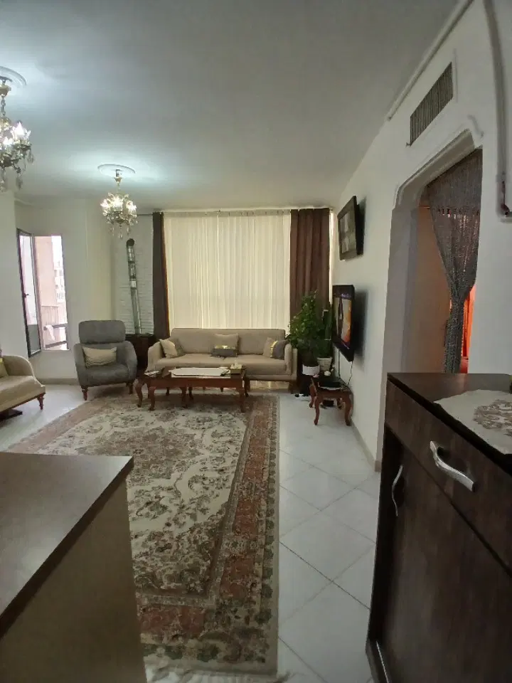 ۷۲متر۲خواب_ قولنامه_ طبقه۳ روبه نما