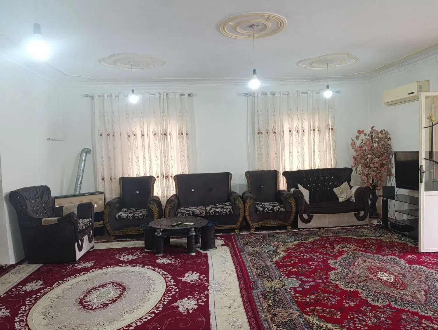اجاره ویلا ساحلی دربست