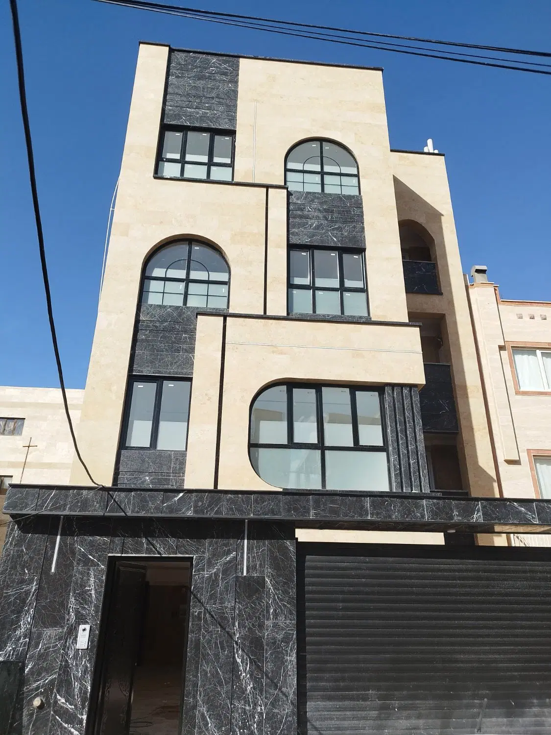 فروش واحد ۱۹۱ متری مسکونی اقبال