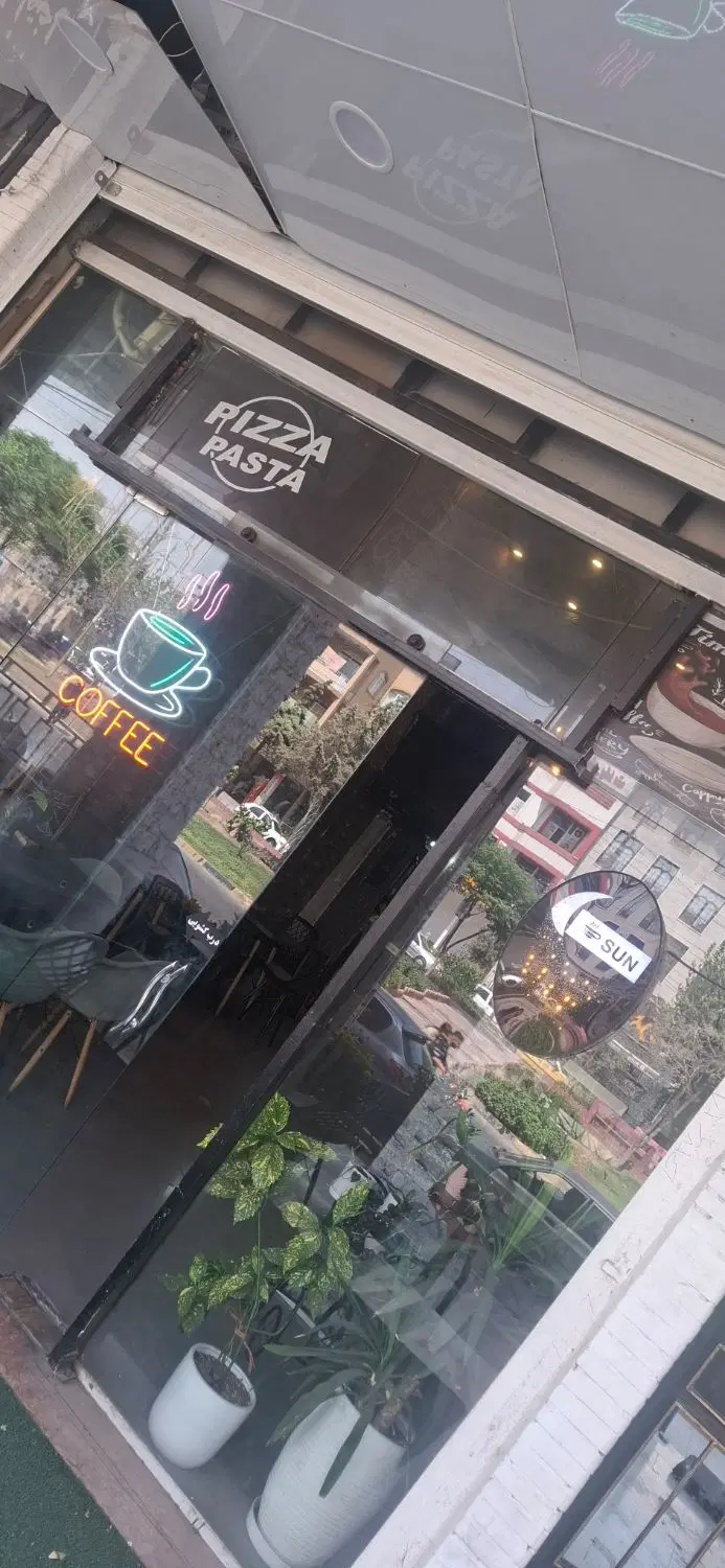 واگذاری کامل کافه با وسایل