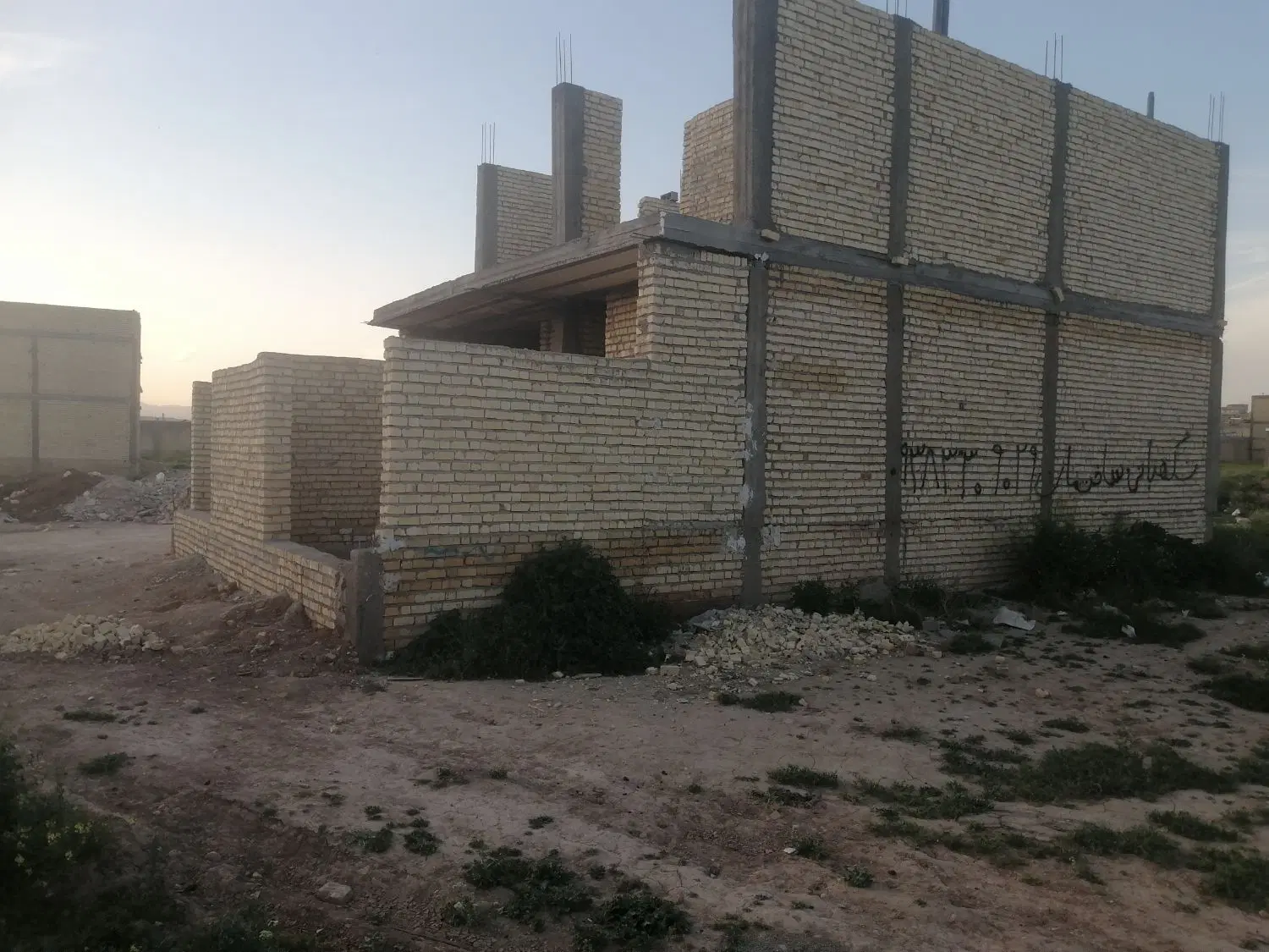 اسکلت دوطبقه ۲۲۰متر