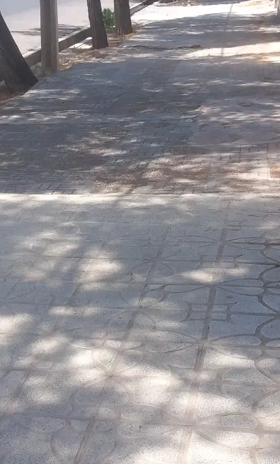 زمین فروشی