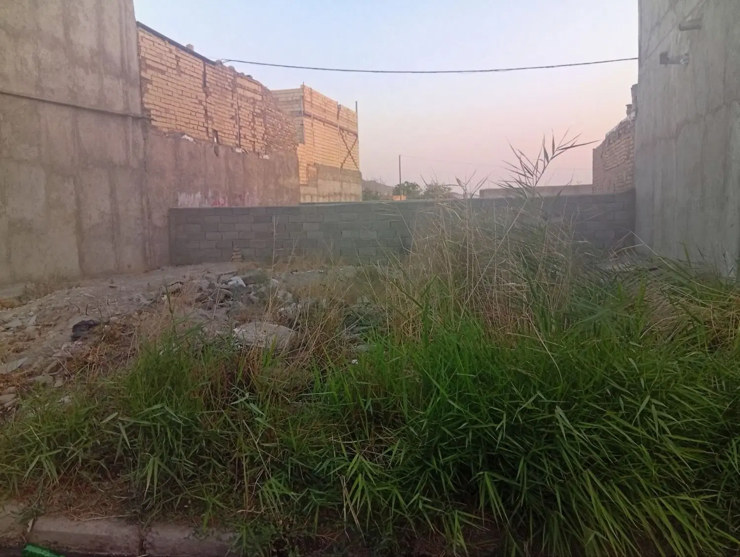 زمین مسکونی
