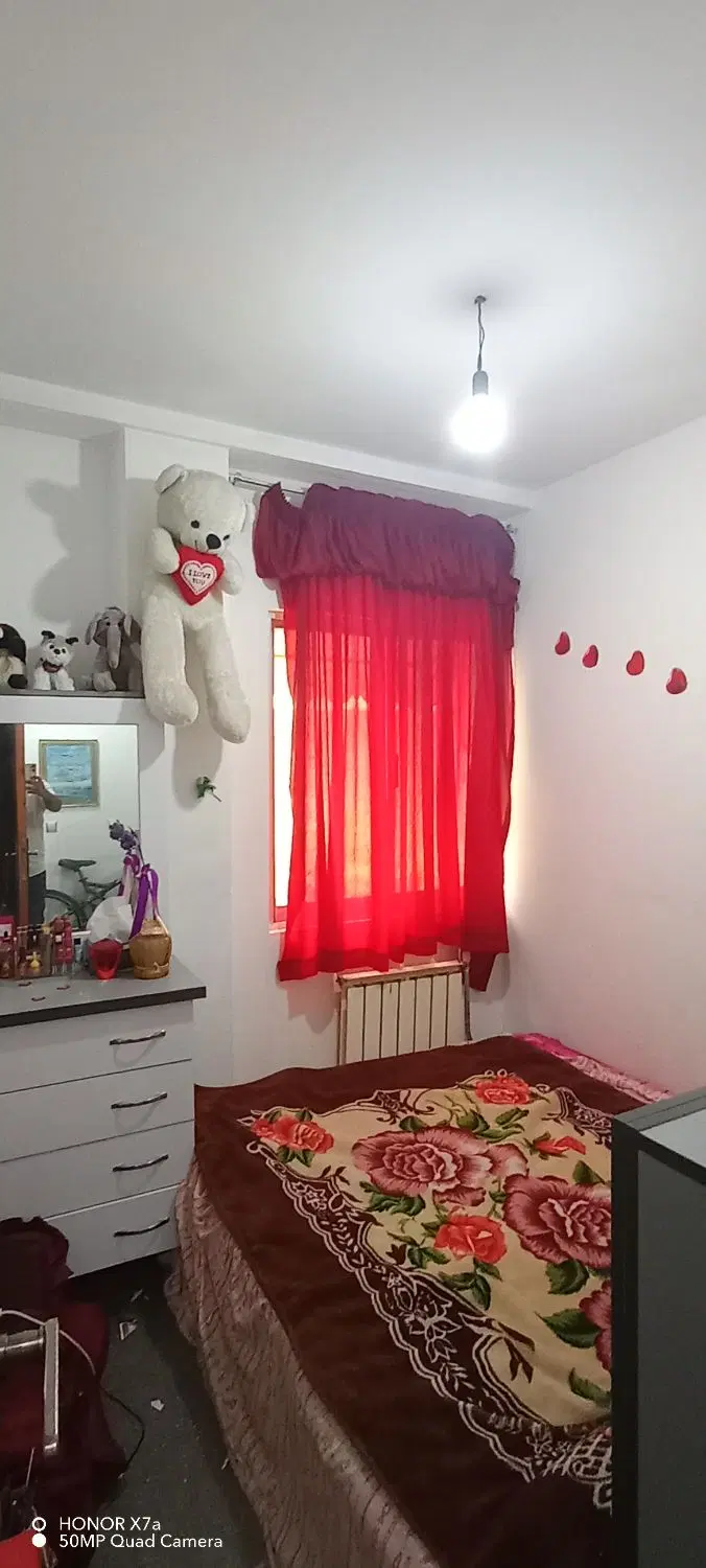 فروش واحد بلوارجمهوری طبقه اول65متری(مشاور املاک)