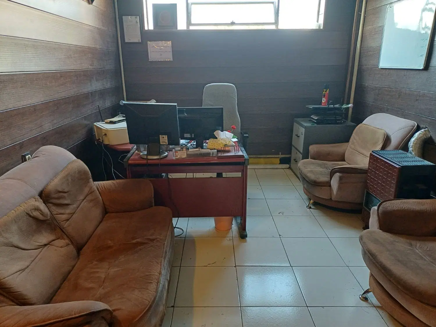 دفتر کار اداری اجاره داده میشود