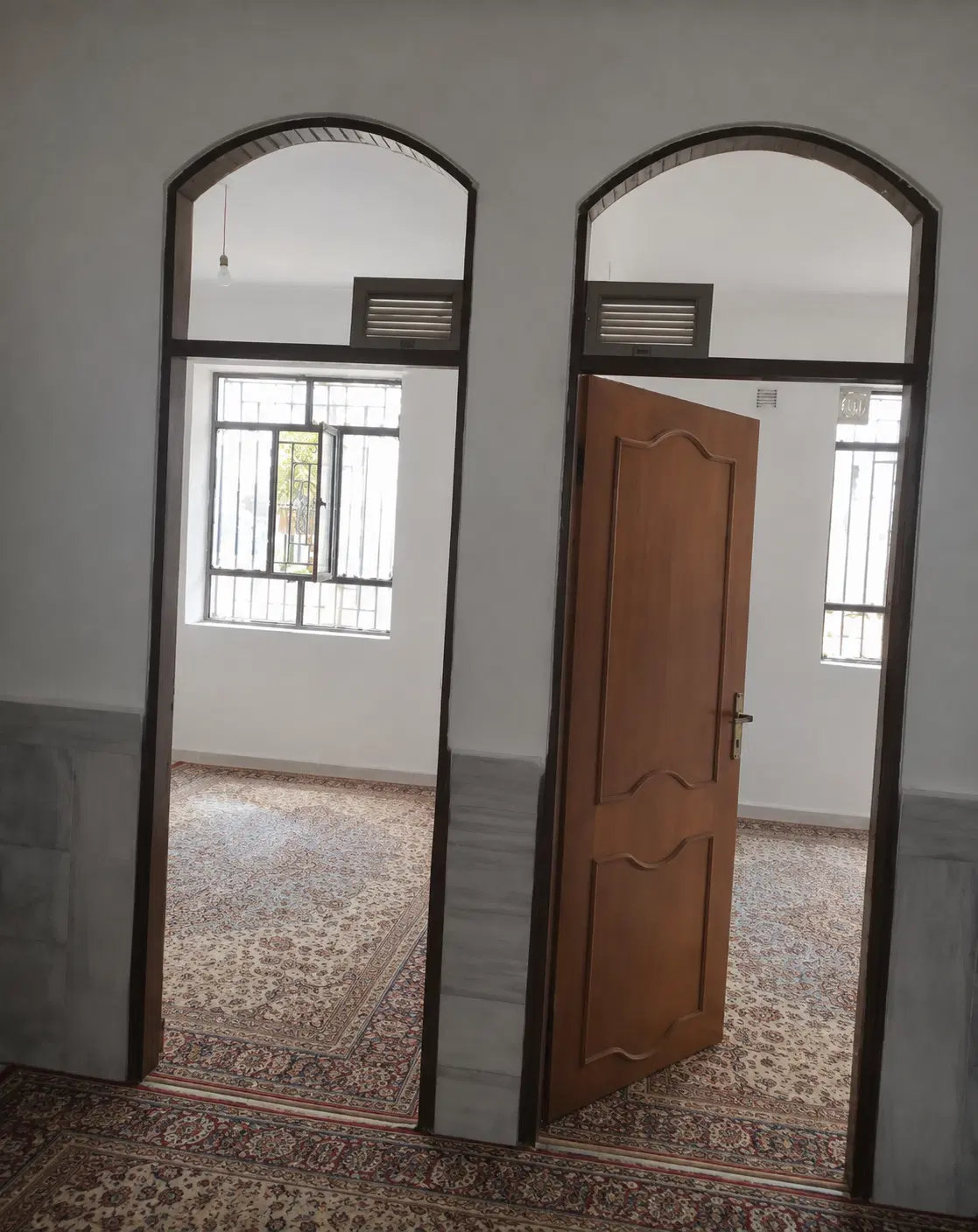 آپارتمان همکف دستغیب ۲۳