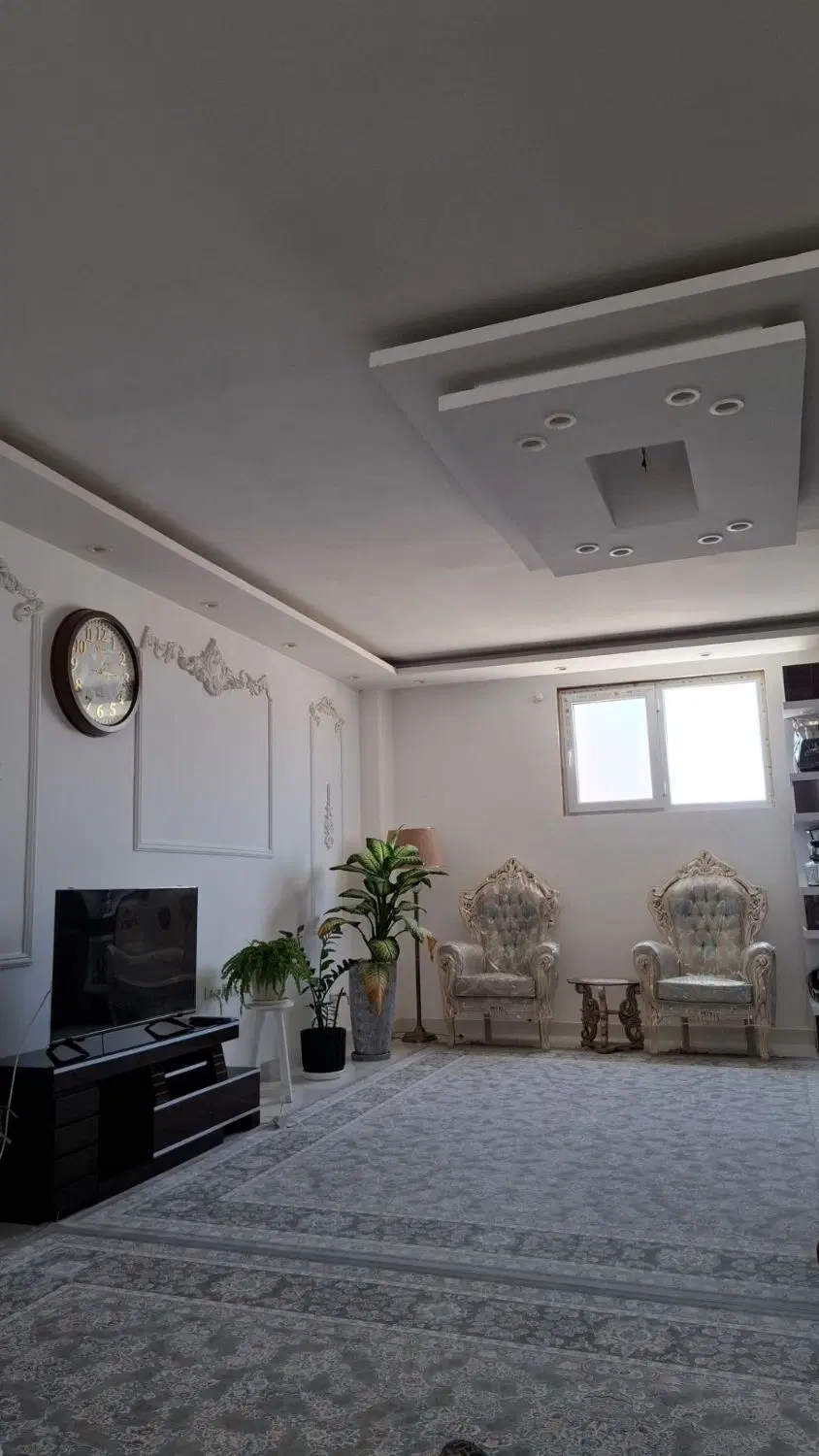 مرکز شهر دو طبقه. فروشی