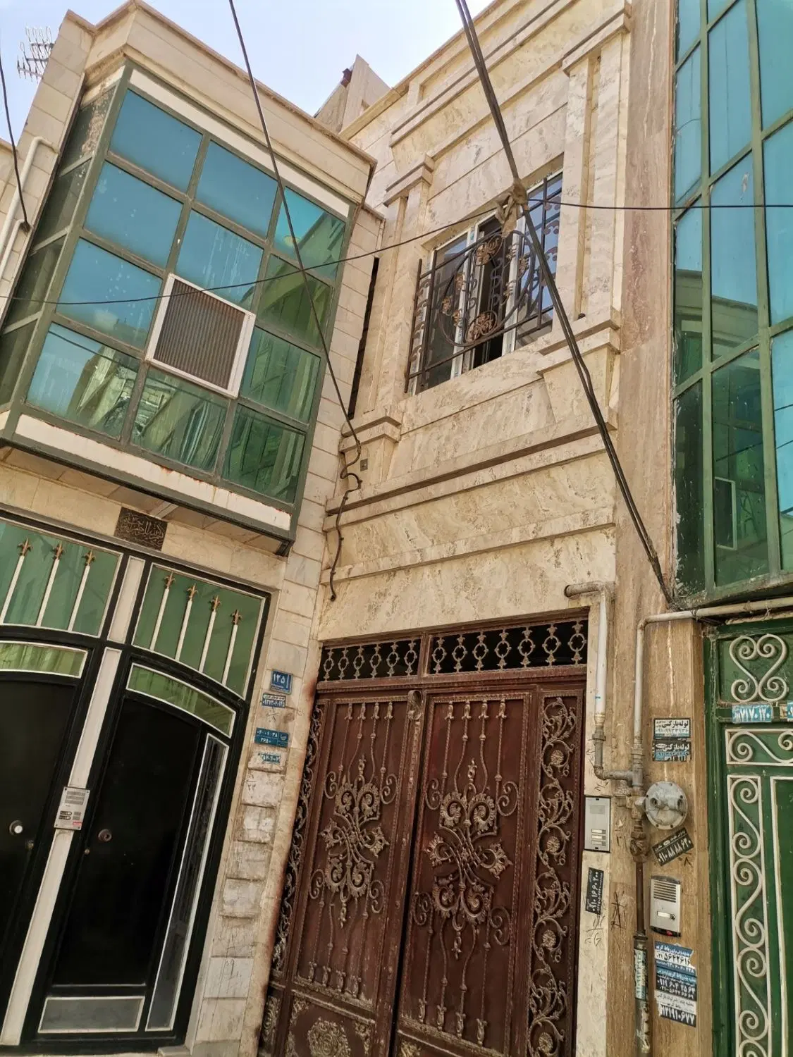 خانه ۳ طبقه یک جا