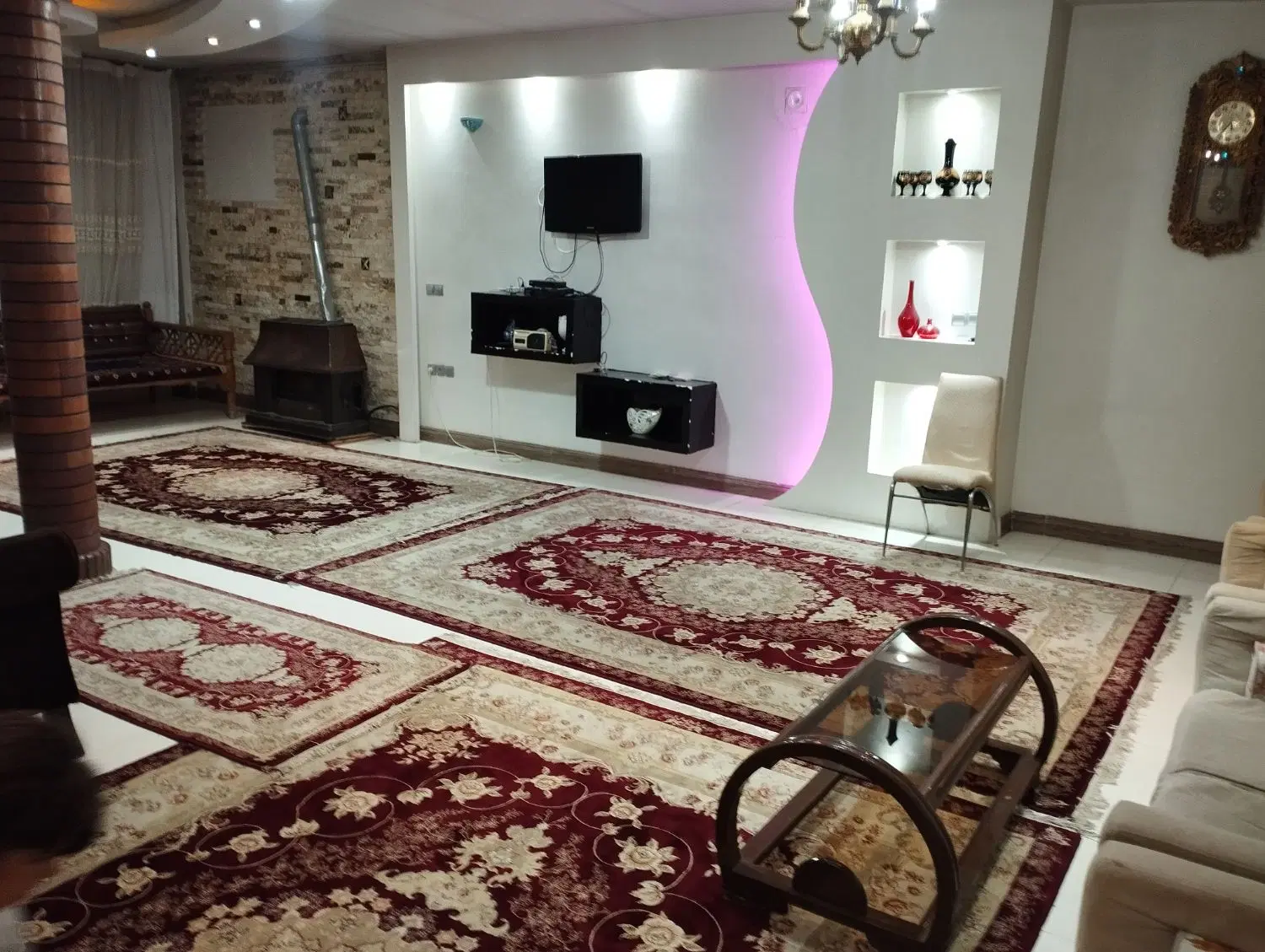 ۱۲۰ سویت ویلایی در کمالشهر