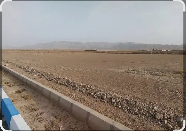 زمین در جاده اصلی زینبی