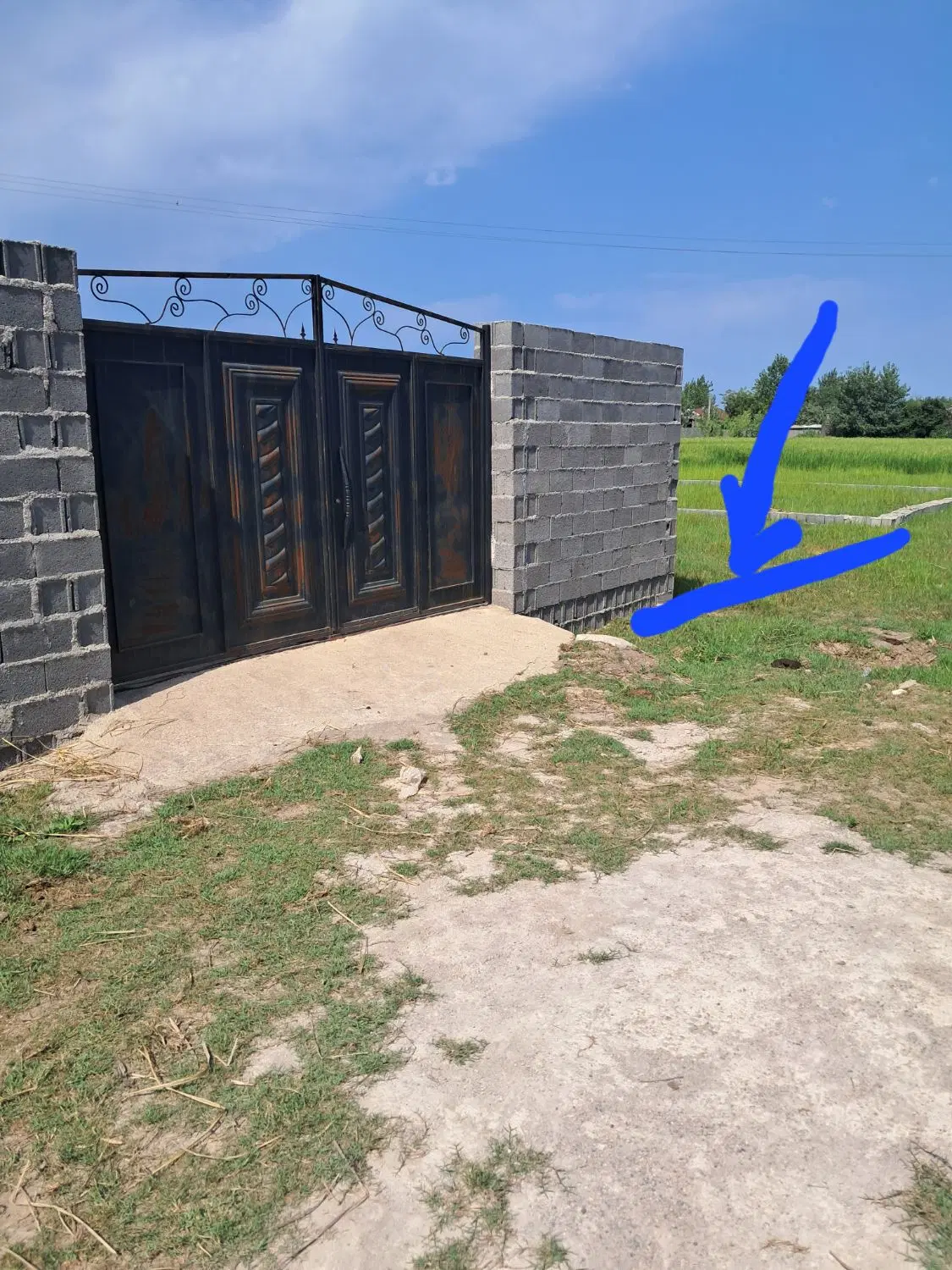زمین ۲۰۰ متری