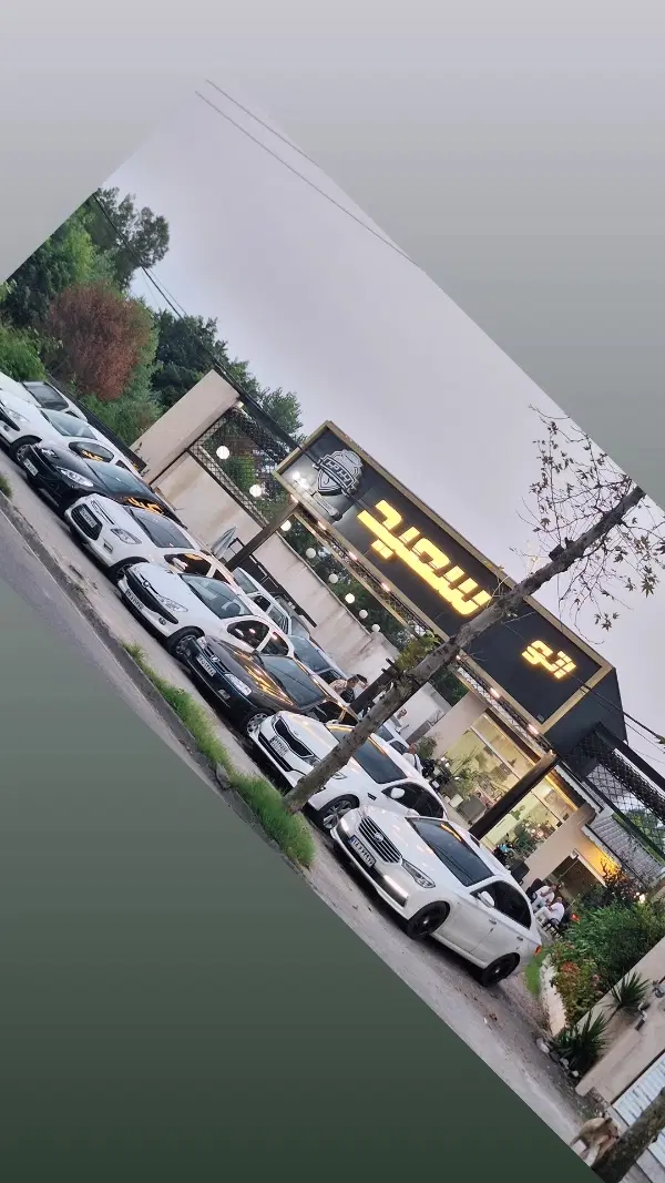 اجاره رهن و فروش دفتر کار و نمایشگاه خودرو