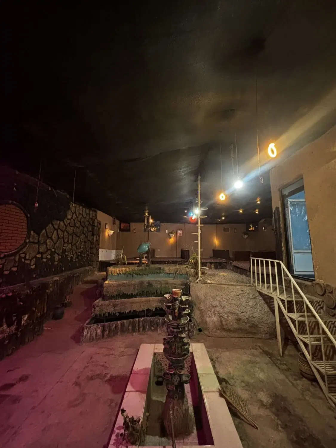 کافه سنتی خیابان ایرانشهر