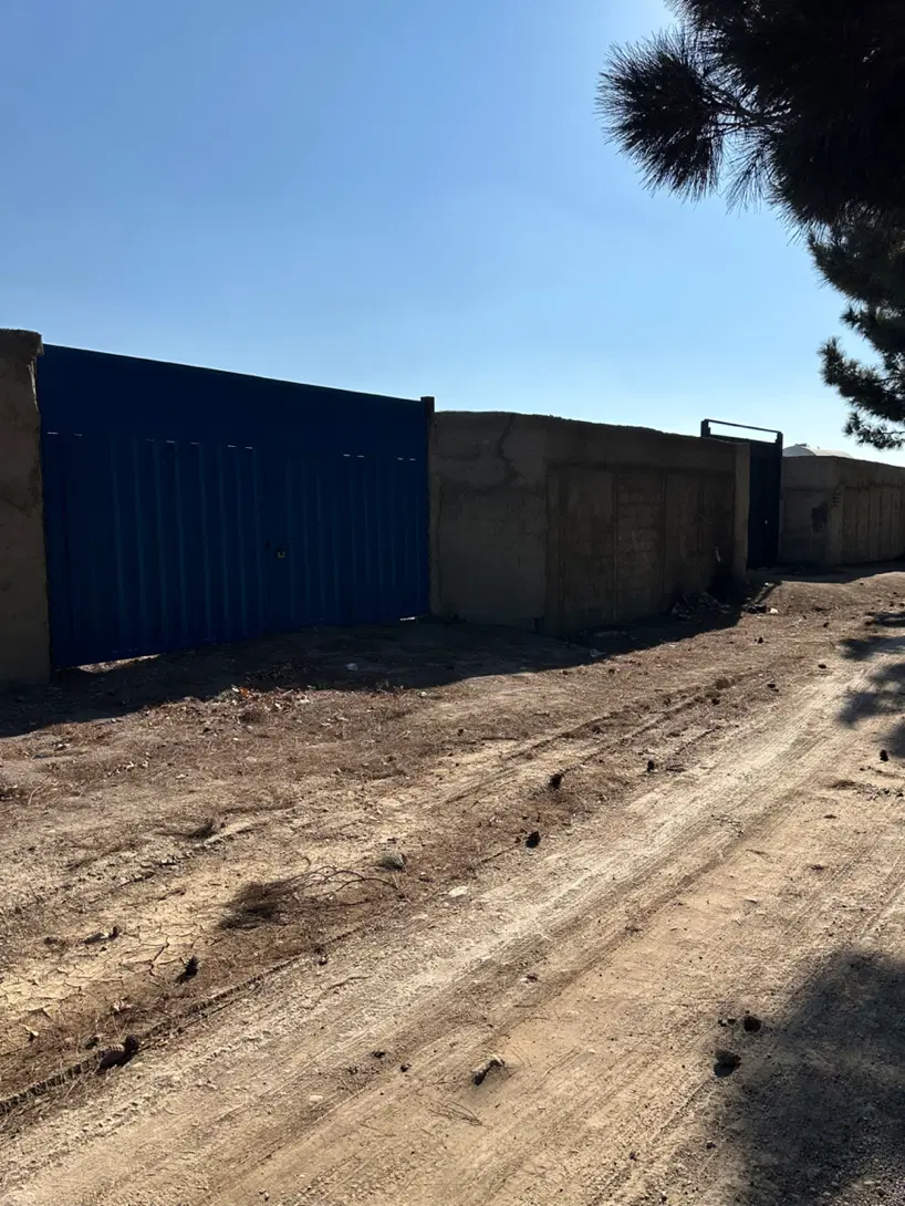 ۸۶۶ متر چهار دیواری سفیدار