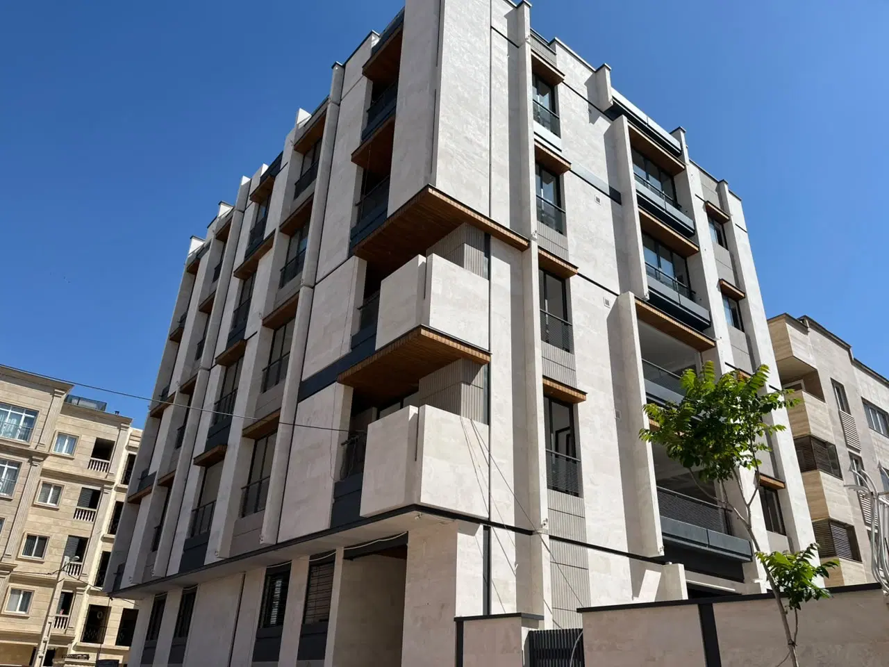 آپارتمان دو خوابه بلوار فضیلت