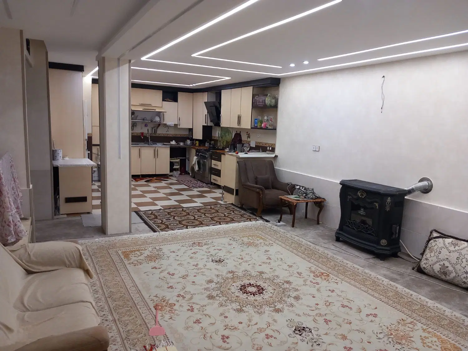 منزل ویلائی. طبقه اول‌..تمیز.درب از حیاط