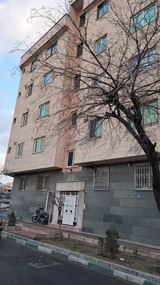 ۵۷ متر با پارکینگ - املاک هستم