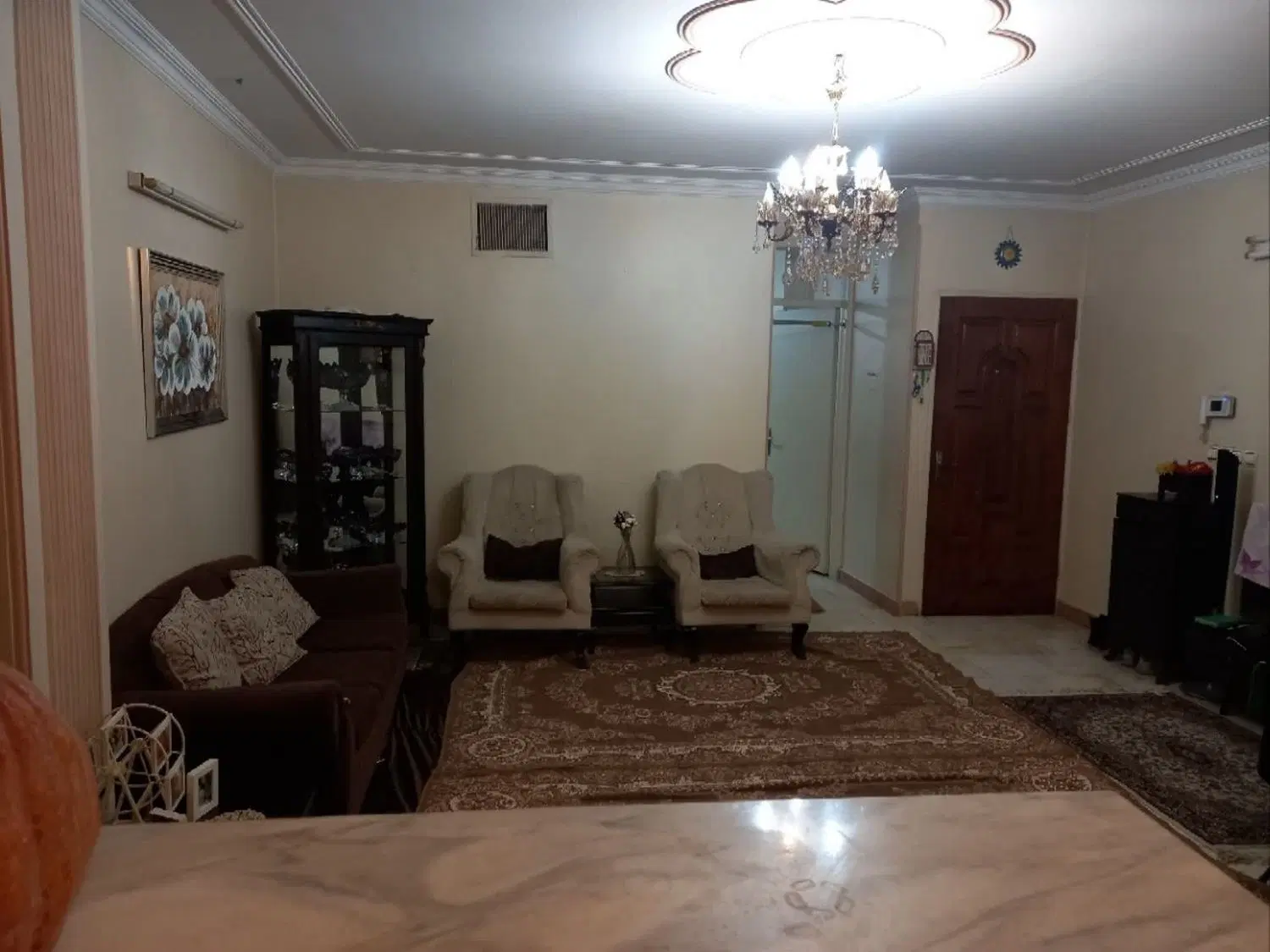 ۶۰ متر آپارتمان پارکینگ دار
