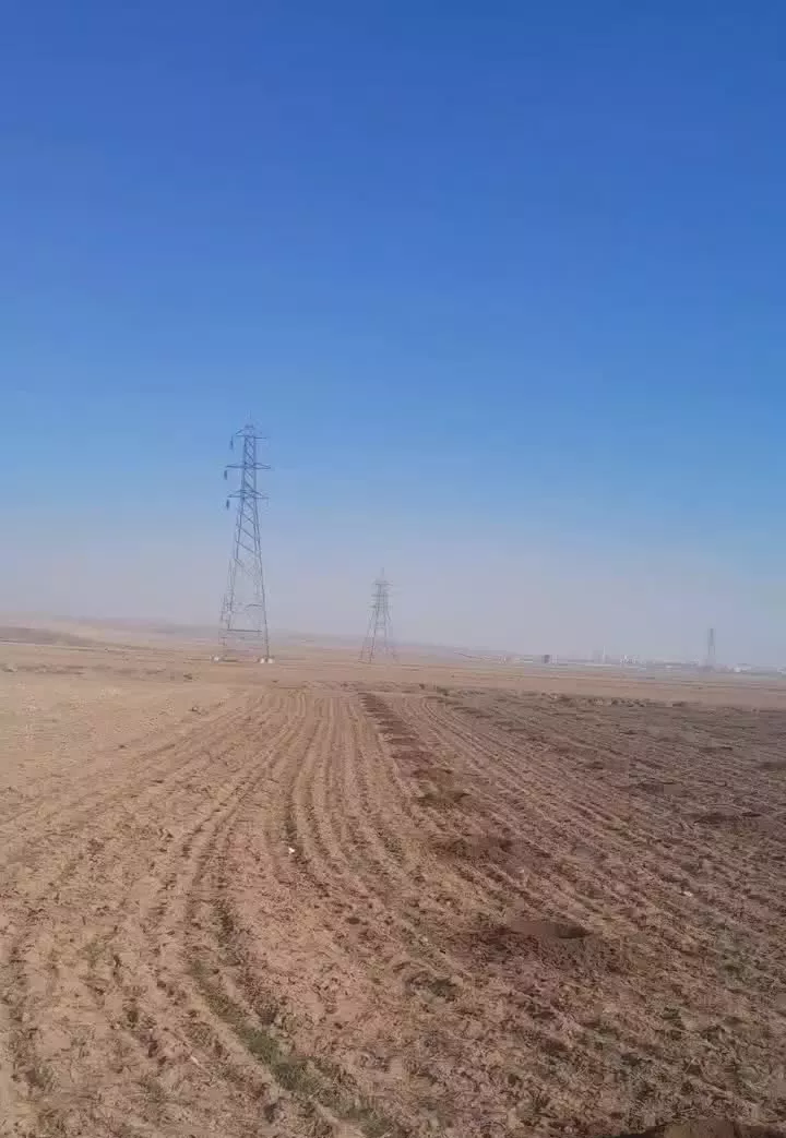زمین کوگیر زویار مناسب باغ (چاه قنات)
