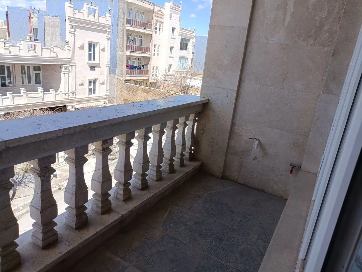 کاشانه 130 متری فروشی