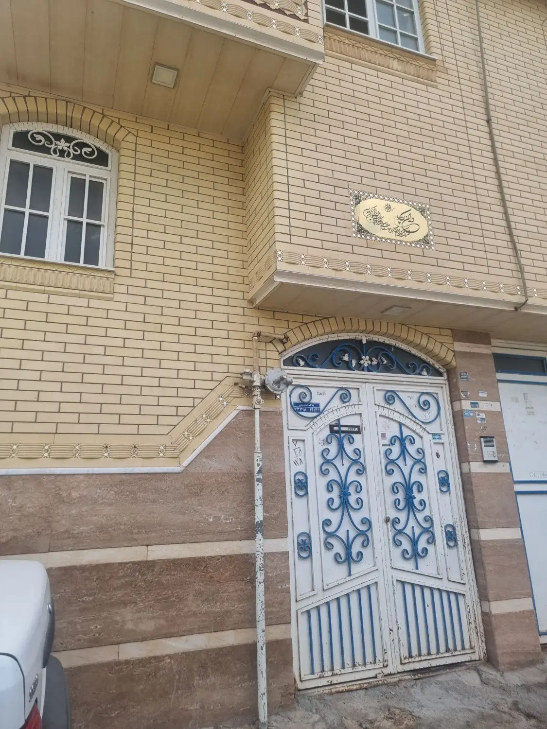 خانه دو طبقه
