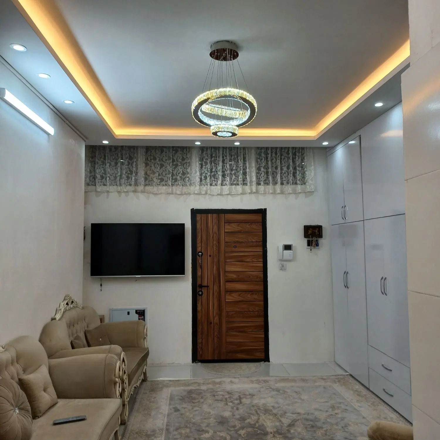 اپارتمان شیک نقلی