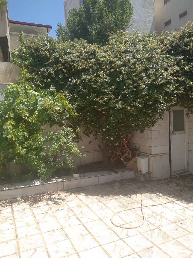 ویلایی ۲۰۰ متری  کوثرجنوبی