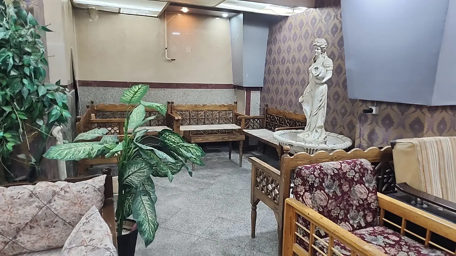 واگذاری قهوه خانه با موقعیت