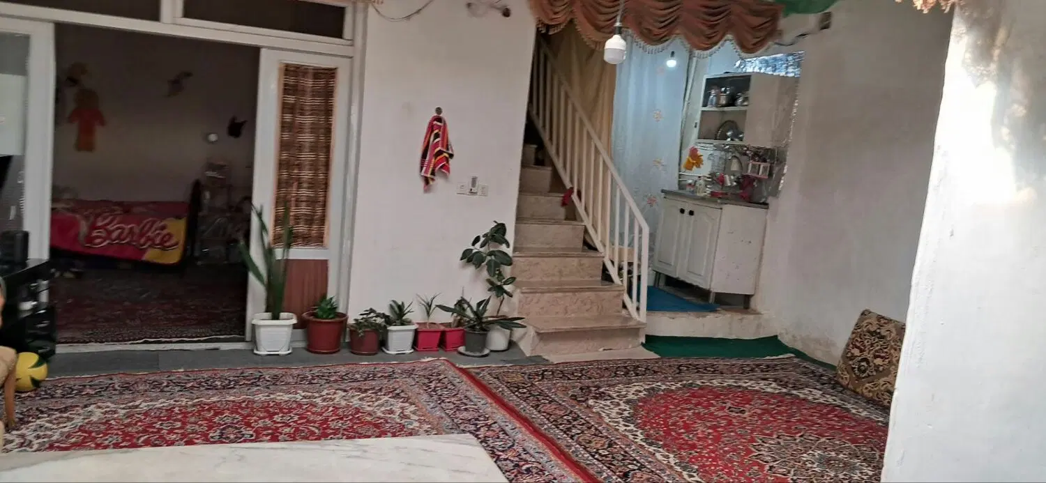 خانه ۸۰ متری وکیل آقا
