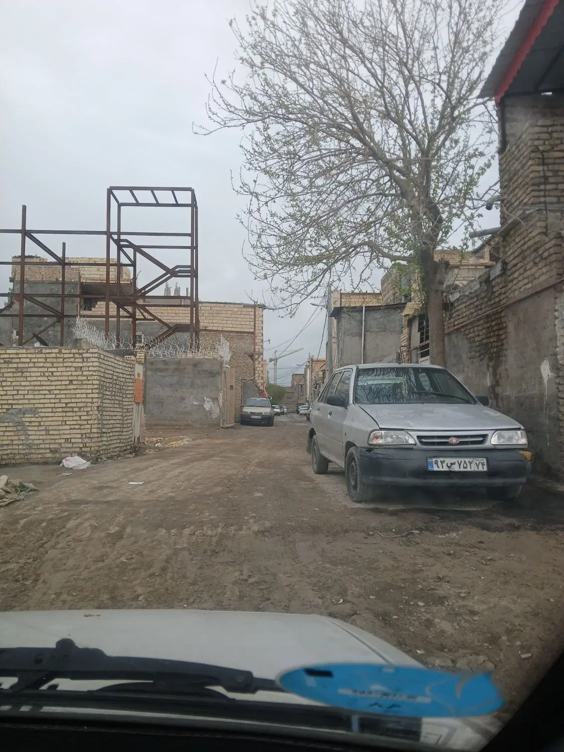 زمین فروشی
