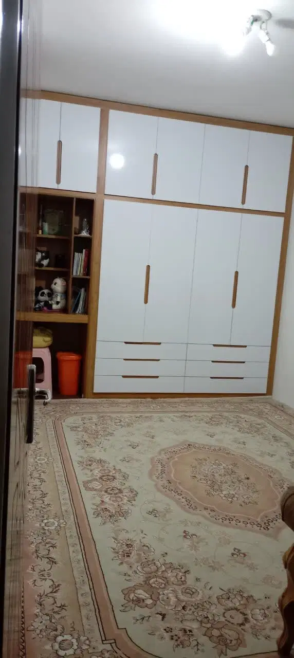 مسکونی در امیرآباد بلوار حسابی کوچه صاحب الزمان