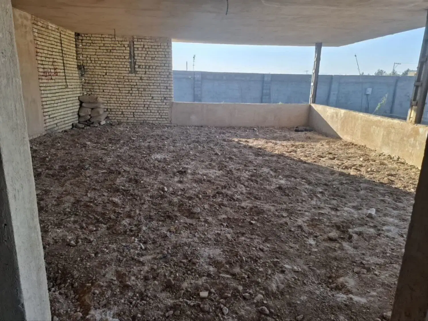 باغ نیمه کار سقف تیرچه جز طرح هادی