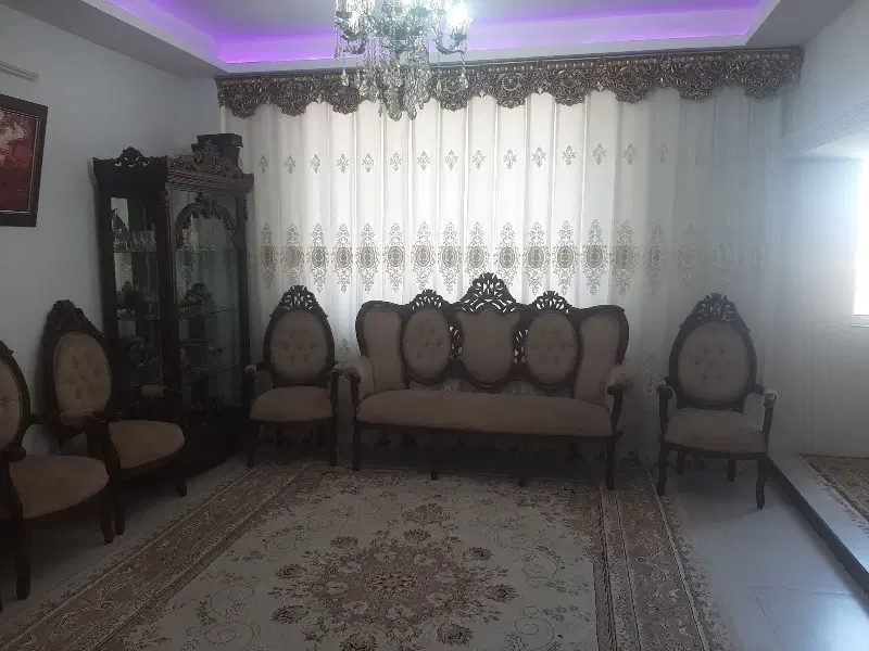 آپارتمان ۱۰۰ متری