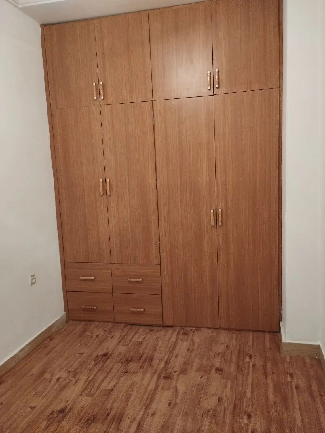 ۶۵ متر  ۲ خواب_پارکینگ اختصاصی