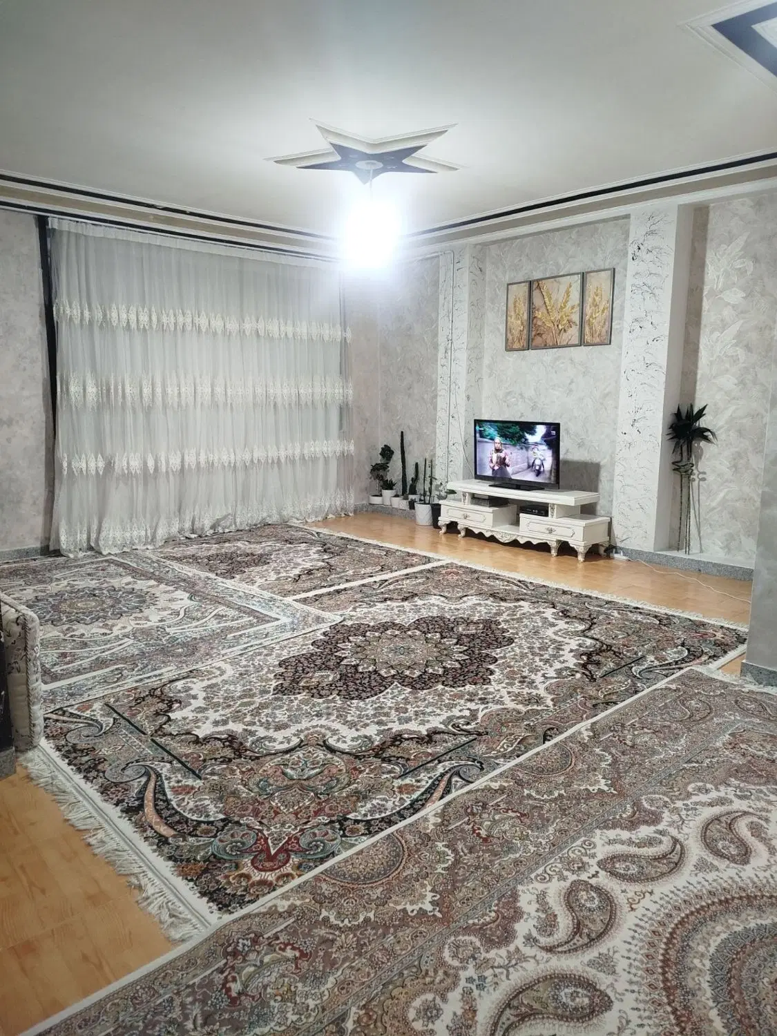 واحددرپردیس