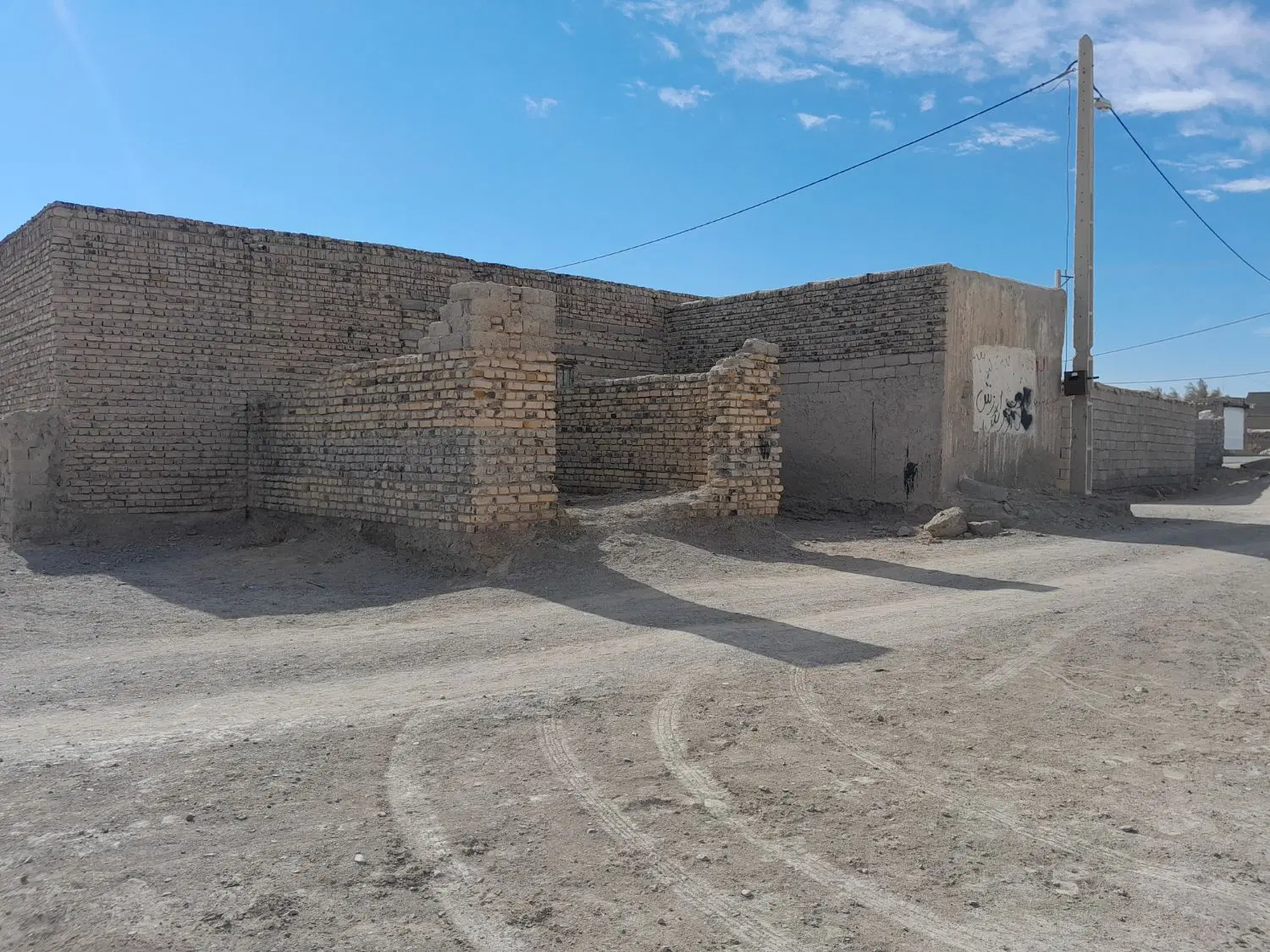 مغازه برای صافکاری و رنگامیزی مخاهو