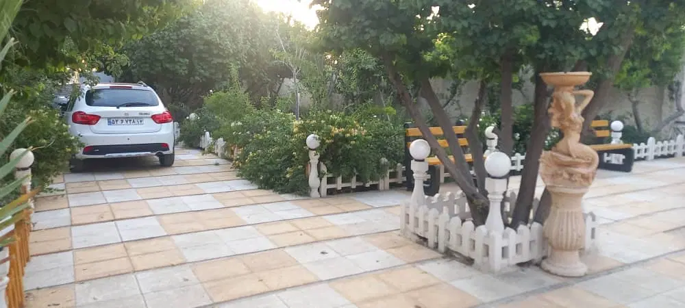 باغ ۱۰۰۰ متری برکان